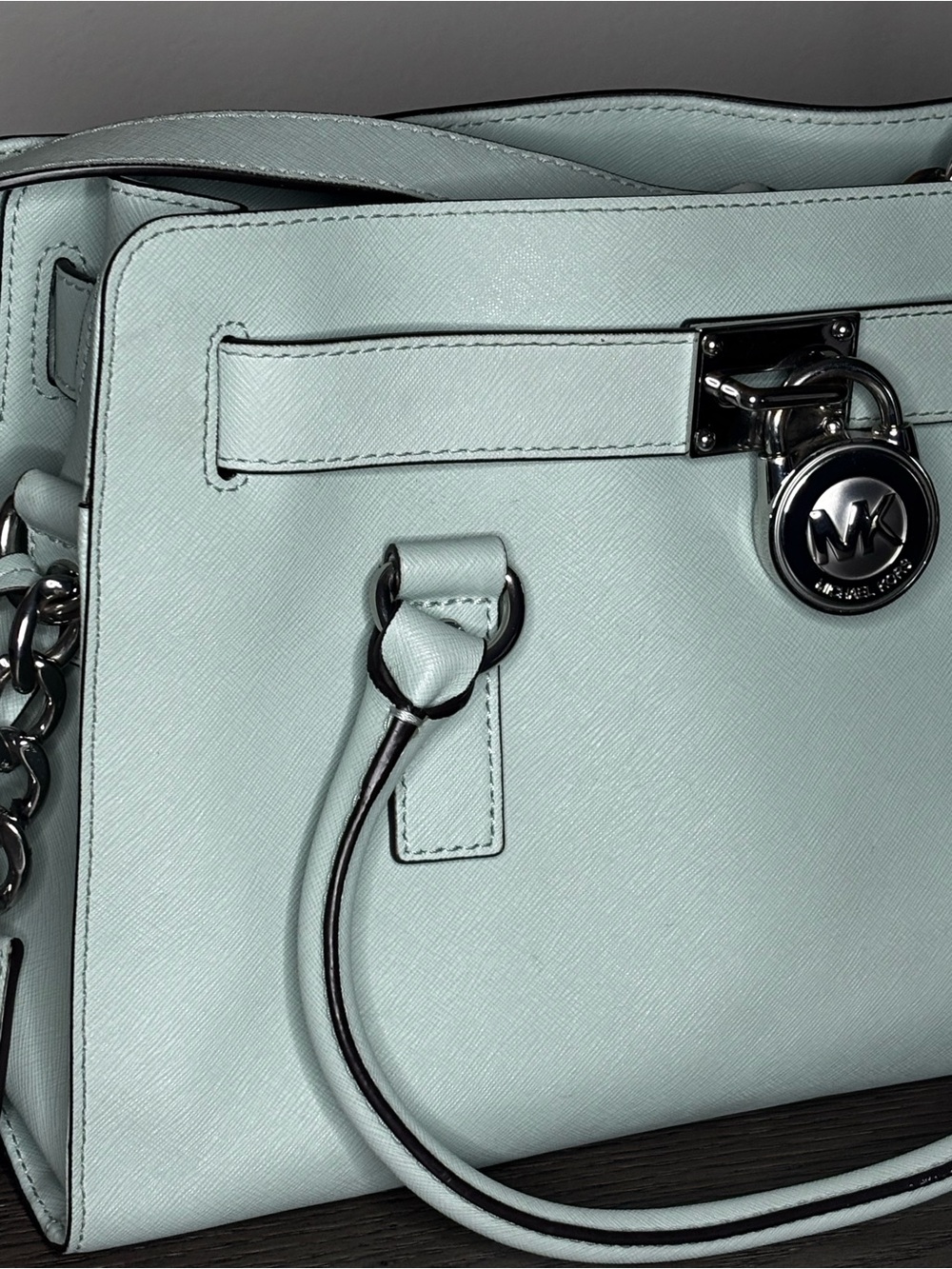 Michael Kors Hamilton Mint Green Saffiano Leather Satchel Tote Silver Lock Bag - Picture 5 of 16
